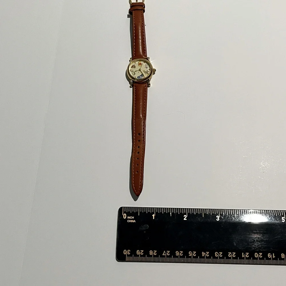 Vintage Winnie the Pooh & Friends Disney Parks Watch with Brown Leather Strap - Picture 9 of 13